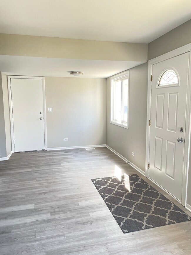 Building Photo - 1505 Sutter Dr