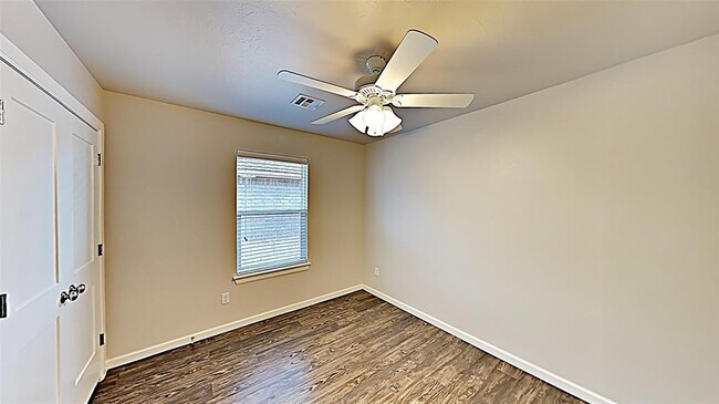 Building Photo - 5015 Avion Ct