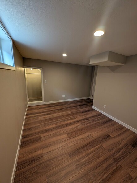 Bedroom 3 - 2907 W Princeton Ave