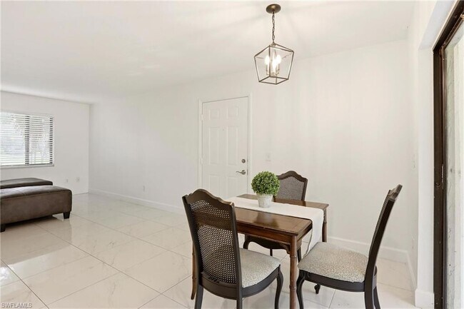 Building Photo - 1450 Green Valley Cir