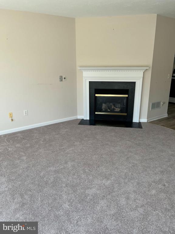 Building Photo - 631 Tract Rd