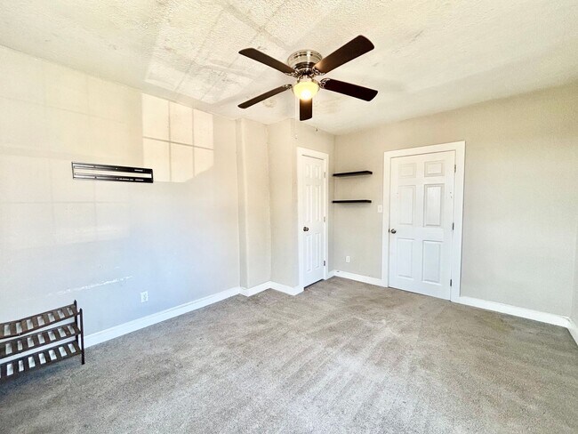 Building Photo - Charming 3 Bedroom Home in Norfolk