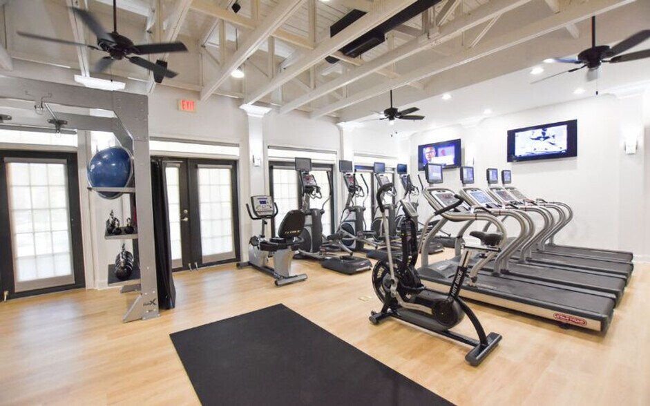 Building Photo - 2555 Old Milton Pkwy