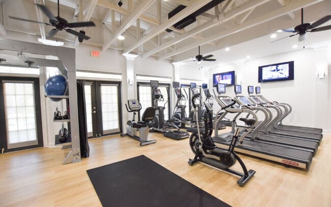 Building Photo - 32000 Gardner Dr