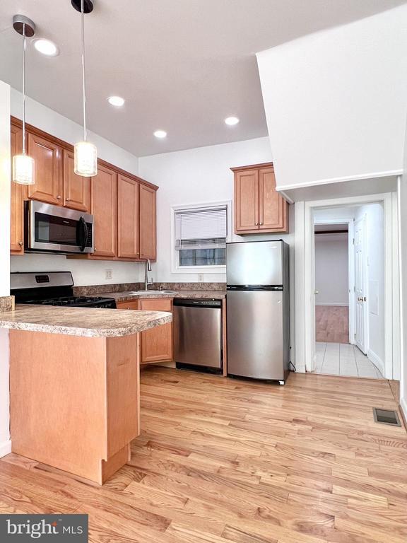 Building Photo - 511 S 15th St