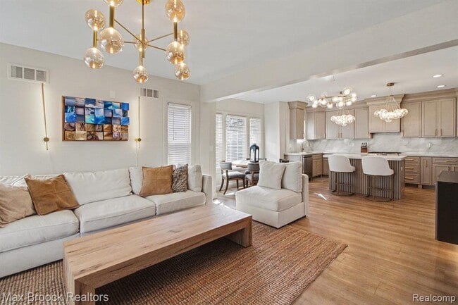 Building Photo - 314 S Laurel St