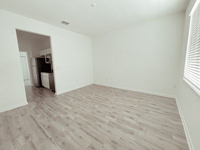 Building Photo - 1149 Saguaro St