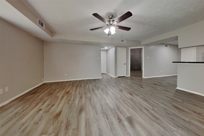 Building Photo - 4810 Ingleside Ct