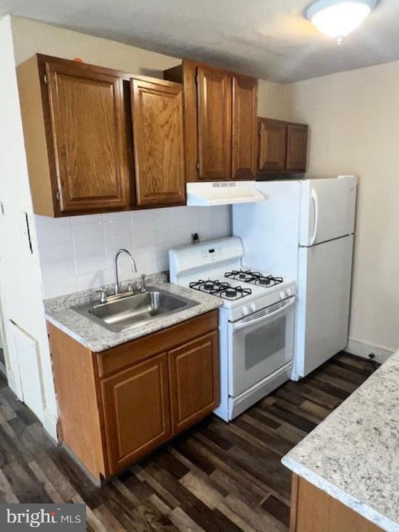 Building Photo - 453 W Gay St