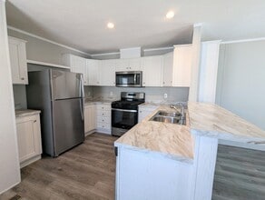 Building Photo - 53 E Arizona