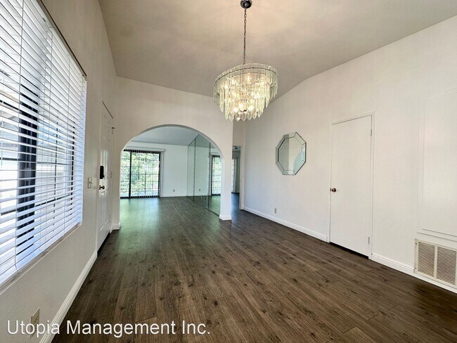 Building Photo - 2 br, 2 bath House - 505 S Farrell Drive U...