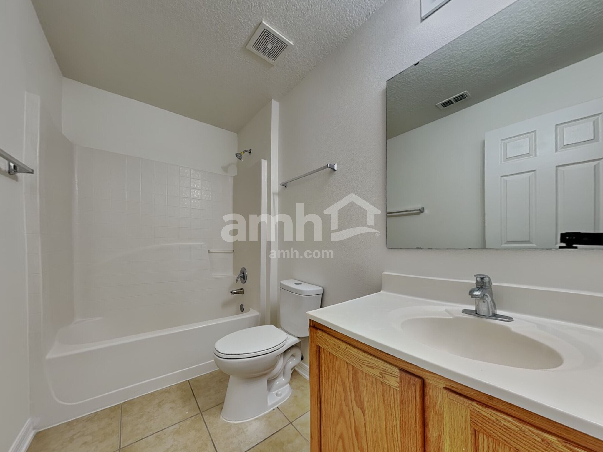 Building Photo - 1605 Pickard Cir