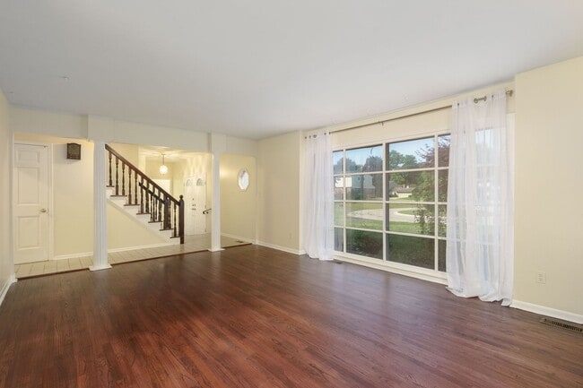 Building Photo - 2377 Williamstown Ct