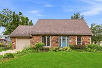 Building Photo - 938 Canterbury Dr