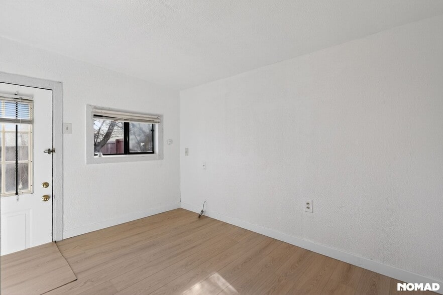 Building Photo - 2509 Royalty Ct