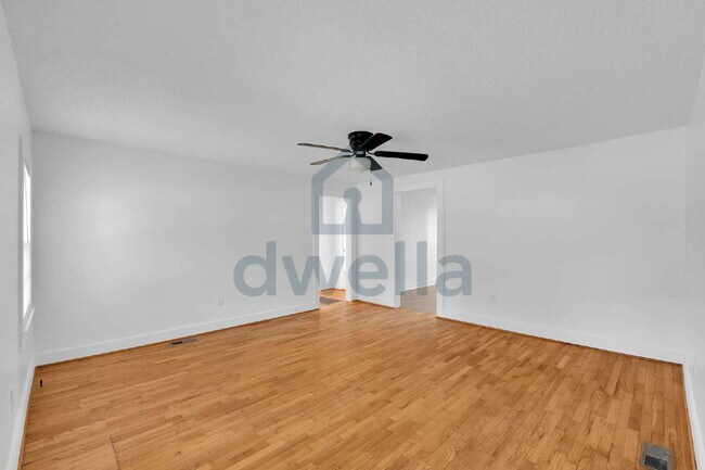 Building Photo - Fully Renovated 3-Bedroom Home in Gaffney—Convenient Access to Interstates & Spartanburg!