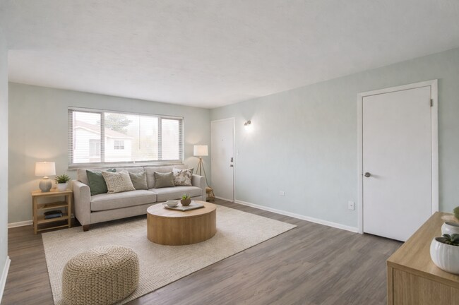 Building Photo - 1210 Pierce St