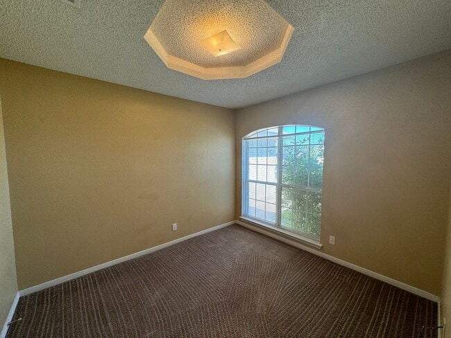 Building Photo - 3509 Christie Dr