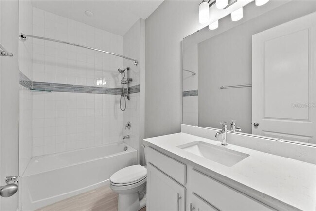 Building Photo - 19105 Planetree St