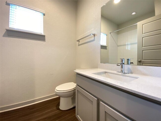 Building Photo - 5121 Vanner Path