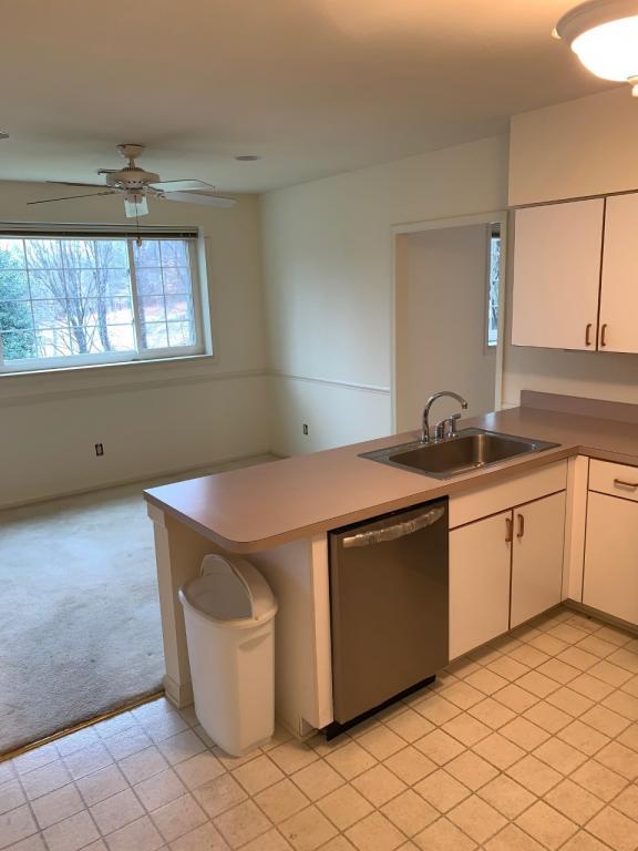 Building Photo - 6 Bandon Court, Unit 202