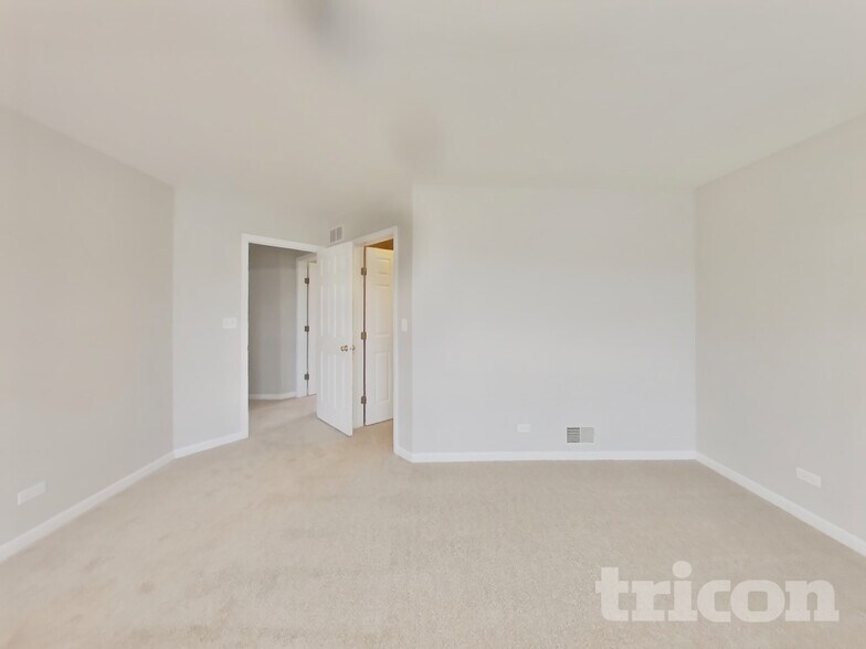 Building Photo - 16137 S Lexington Dr