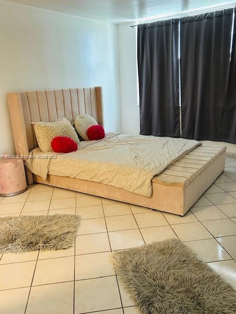 Building Photo - 1865 79th Street Causeway