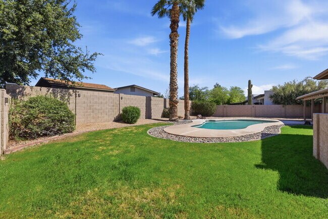 Building Photo - Beautiful Home in McCormick Ranch