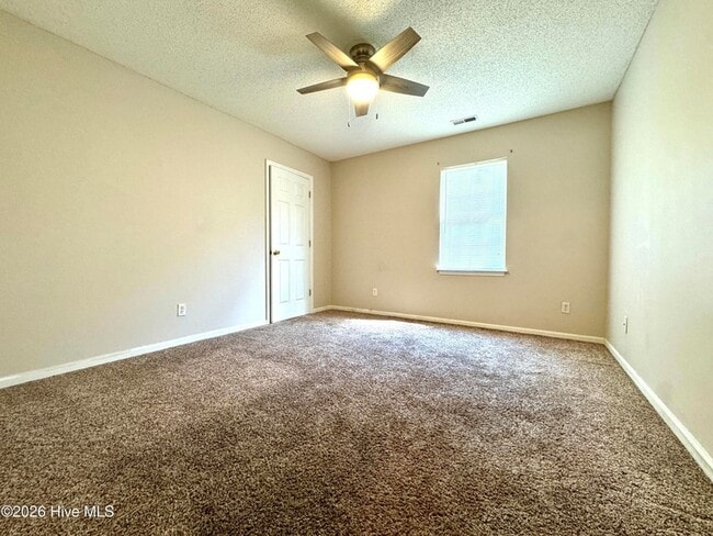 Building Photo - 521 Jimmies Creek Dr