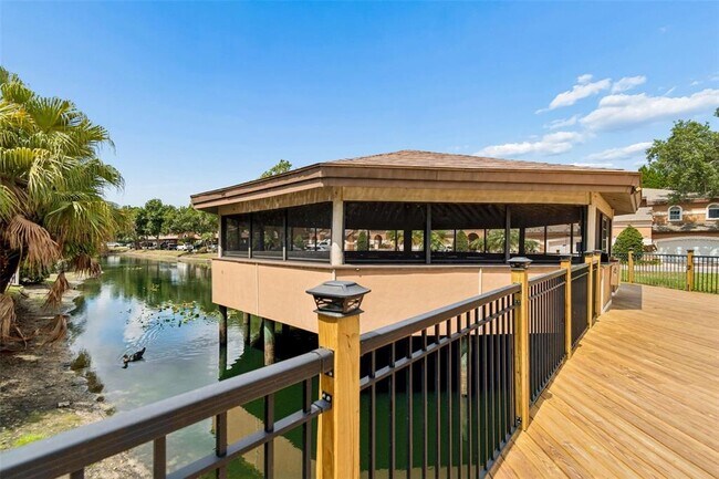 Building Photo - 14635 Par Club Cir