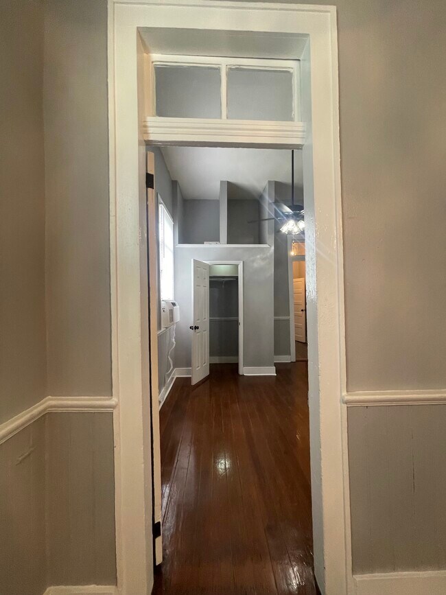 Building Photo - 2441 2nd St