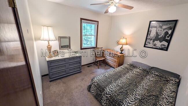 Building Photo - 3/2.5 House Near Brevard - Furnished or Unfurnished