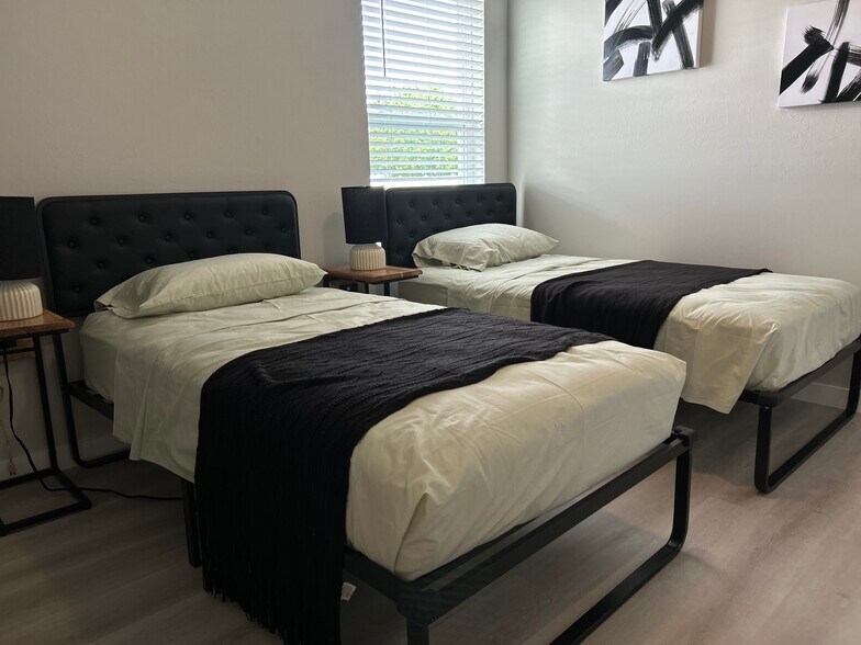 Twin beds - 1123 NW 2nd Ave