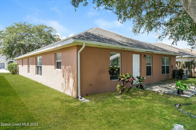 Building Photo - 4790 Decatur Cir