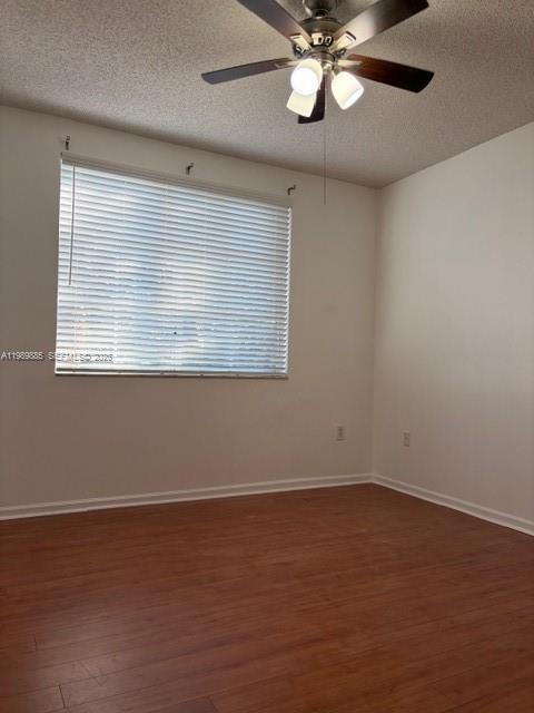 Building Photo - 8000 N Nob Hill Rd