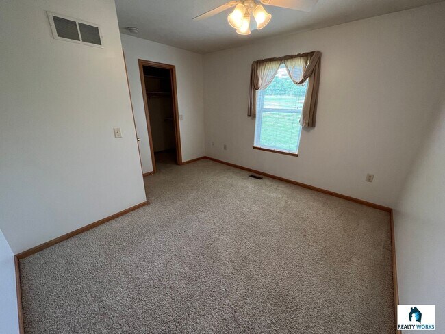 Building Photo - 3 Bedroom townhome available soon!