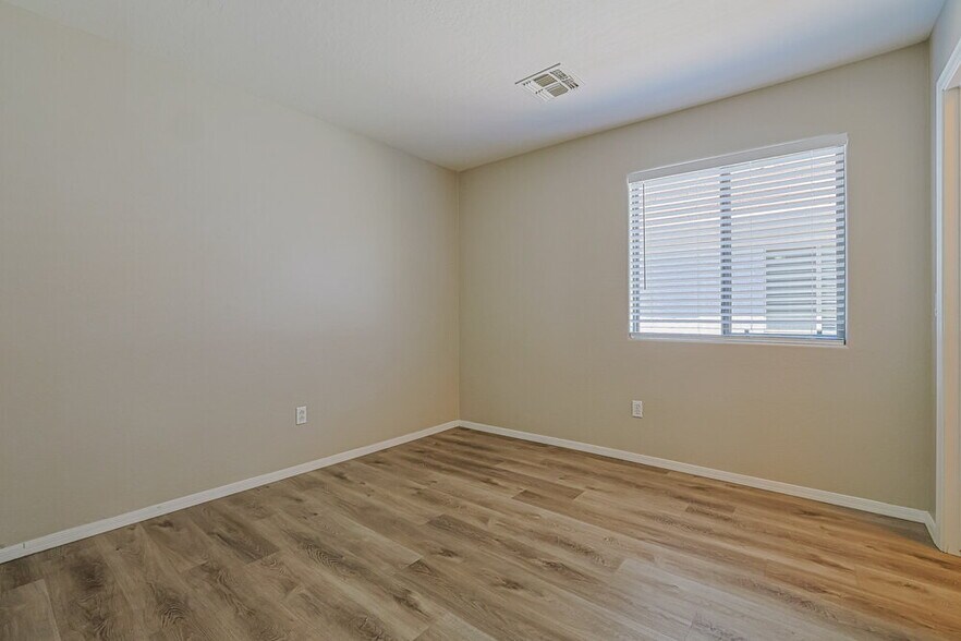 Building Photo - 1741 W Desert Mountain Dr