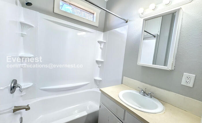 Building Photo - 1509 44th St Ensley