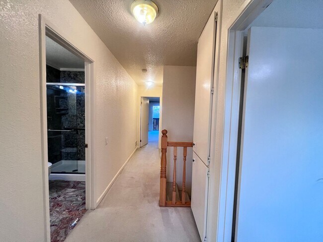 Building Photo - $500 OFF FIRST MONTH'S RENT!!!  BEAUTIFUL TWO LEVEL 3BD/3BA HOME AVAILABLE IN NEWARK, CA !!!!!!