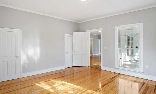 bedroom 2 - 113 Moore St