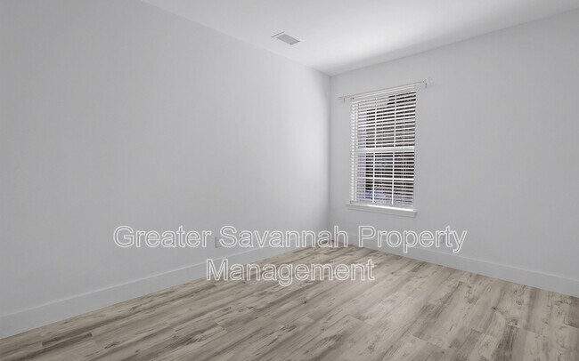 Building Photo - 11903 Apache Ave