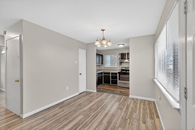 Building Photo - Updated 3-Bedroom Home with Fenced Yard in Florissant