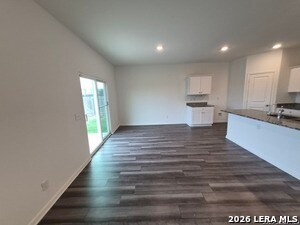 Building Photo - 5924 Pearl Mdw