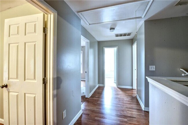 Building Photo - 1454 Persimmon Trce