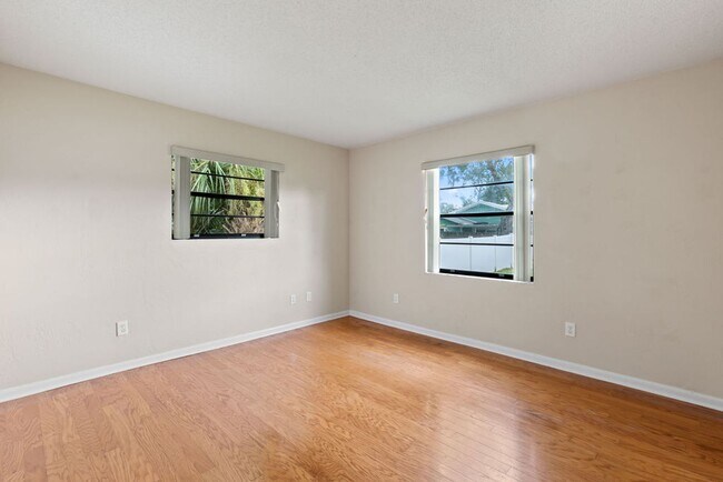 Building Photo - Spacious 4 Bedroom Ormond Beach Home with ...