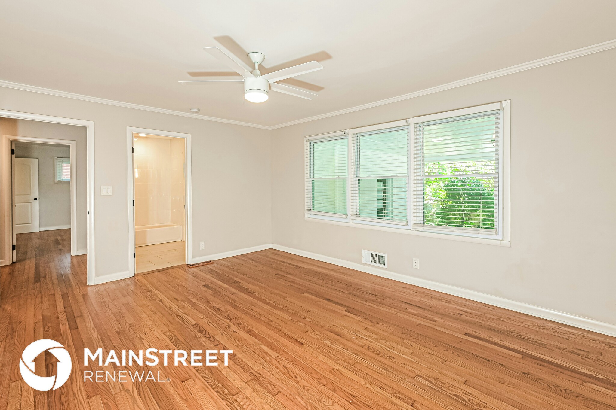 Building Photo - 1512 Knollwood Terrace