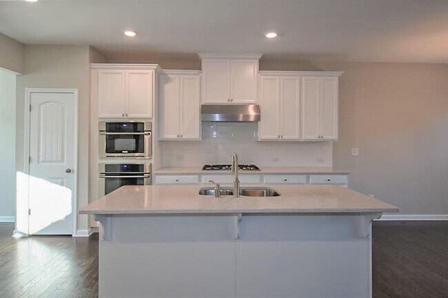 Building Photo - 2501 Ashford Oaks Dr