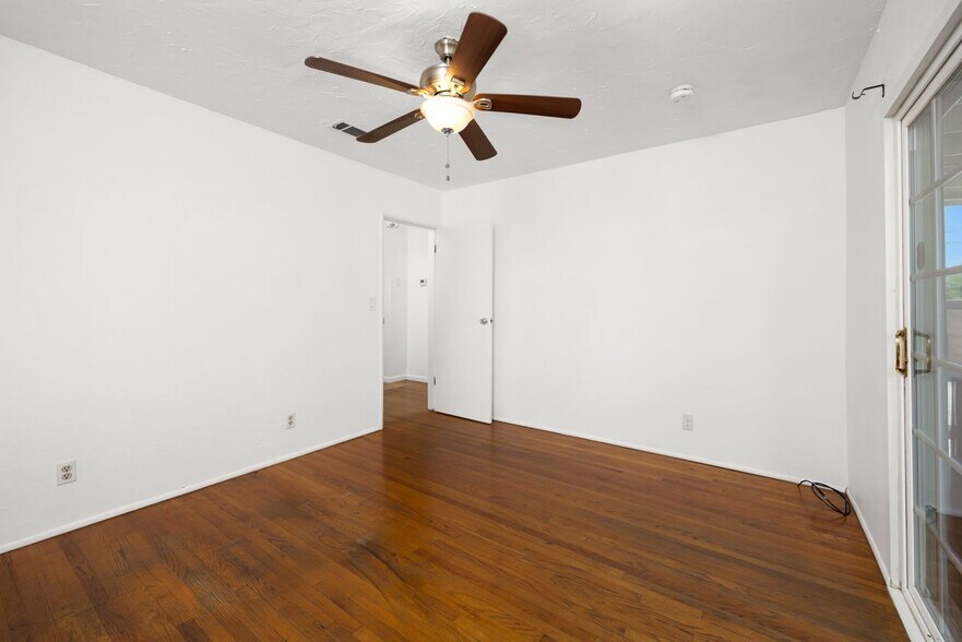 Building Photo - 4551 Maris Ave