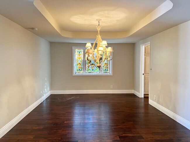 Building Photo - HUGE Encino House with Pool/Jacuzzi, 2 Car Garage and Lots of Space!