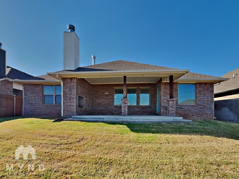 Building Photo - 8316 Lambert Wy